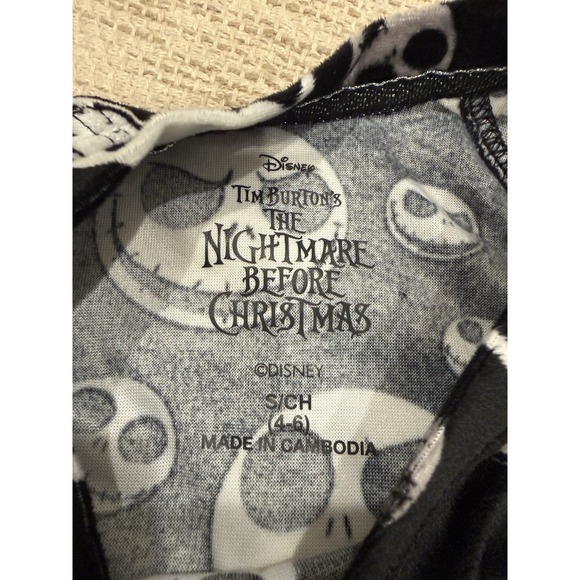 Nightmare Before Christmas Women's 2 Piece Pajama Set SZ 4-6 NWT Pants - Picture 4 of 9